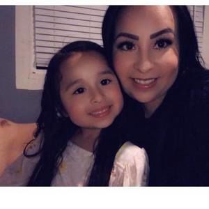 Meet your Posher, Roxana